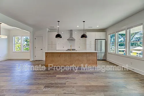 213 Myrtle Ave Photo 1