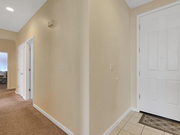 5th image of 1016 Nicolaus Dr
