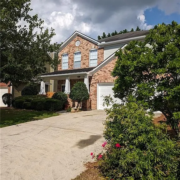 1521 Anna Ruby Ln NW — Photo 1