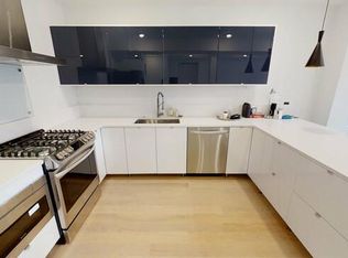 118 Pleasant St #1, Brookline, MA 02446