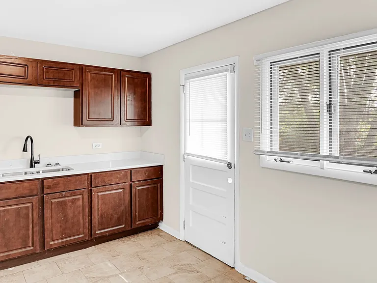 22243 Karlov Ave — Photo 5