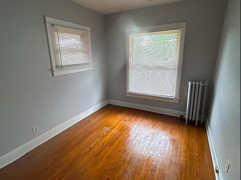 69 Waverly Ave — Photo 6