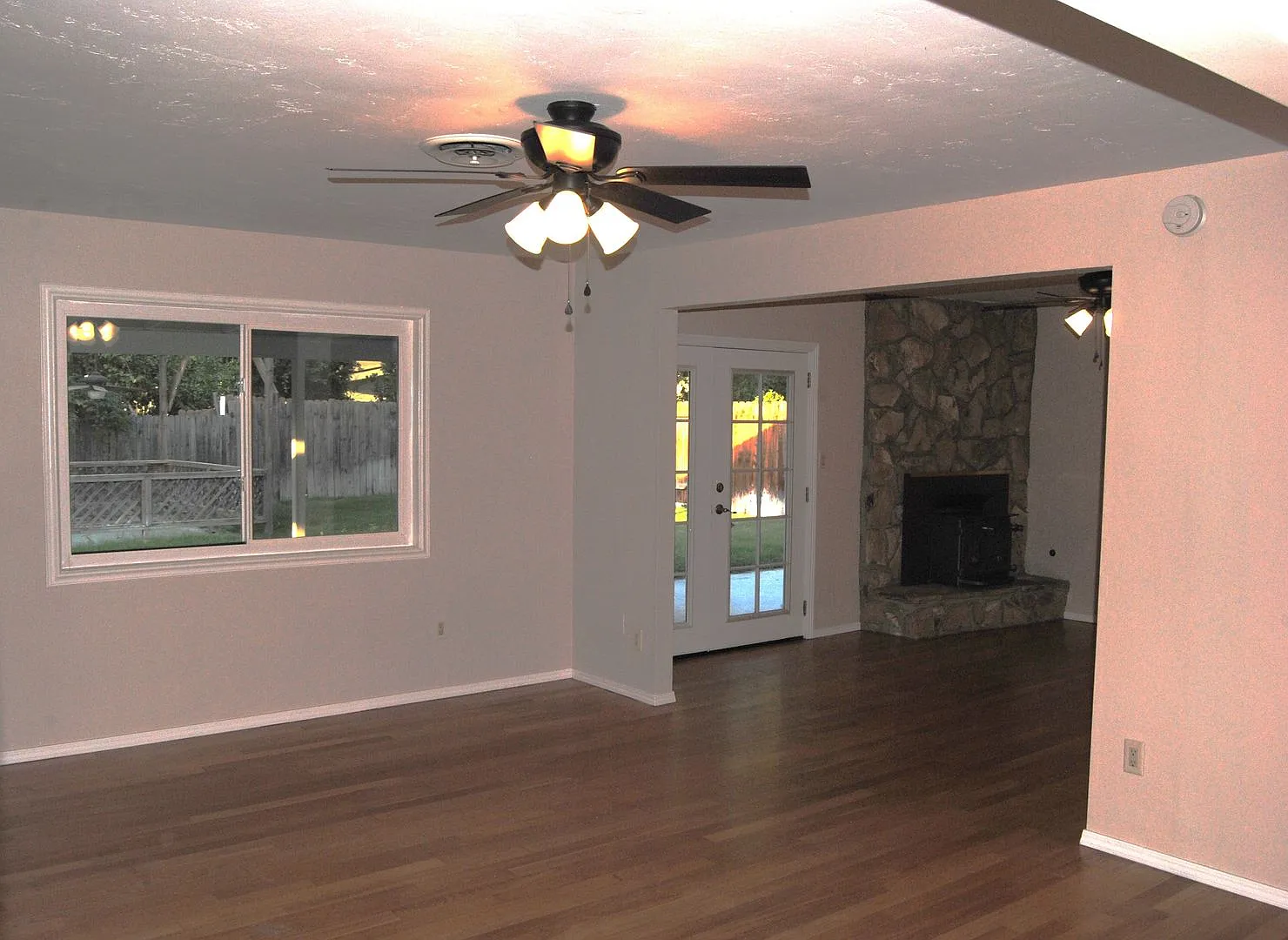 924 Montclair Street — Photo 3