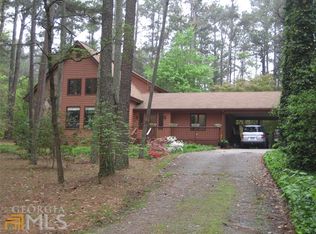 2820 Round Ridge Rd, Loganville, GA 30052