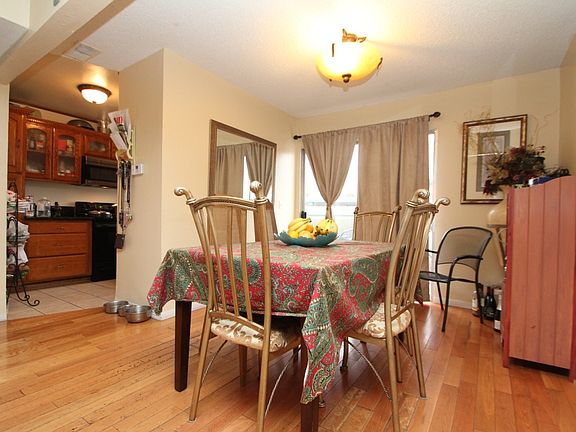 5th image of 18504 Mayall St Unit E