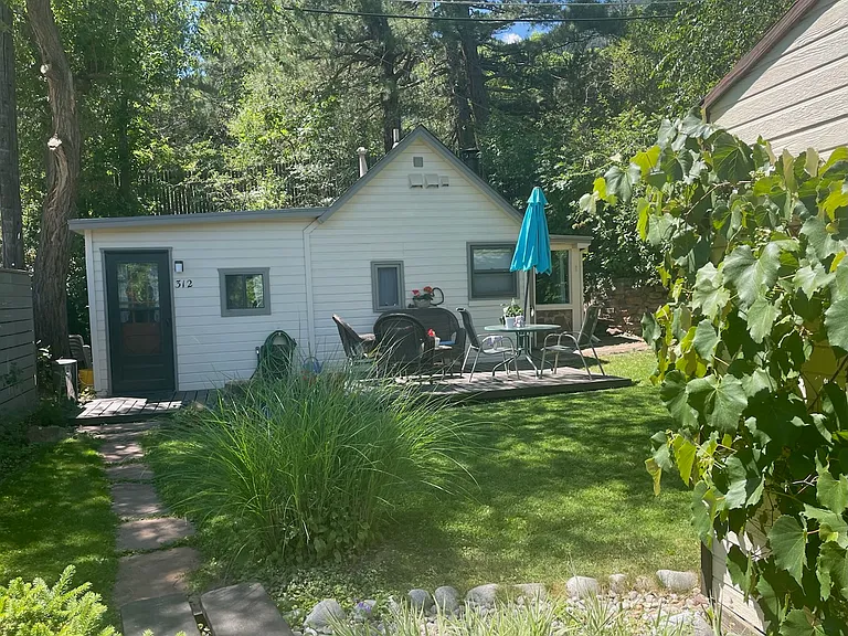 312 Arapahoe Ave — Photo 1