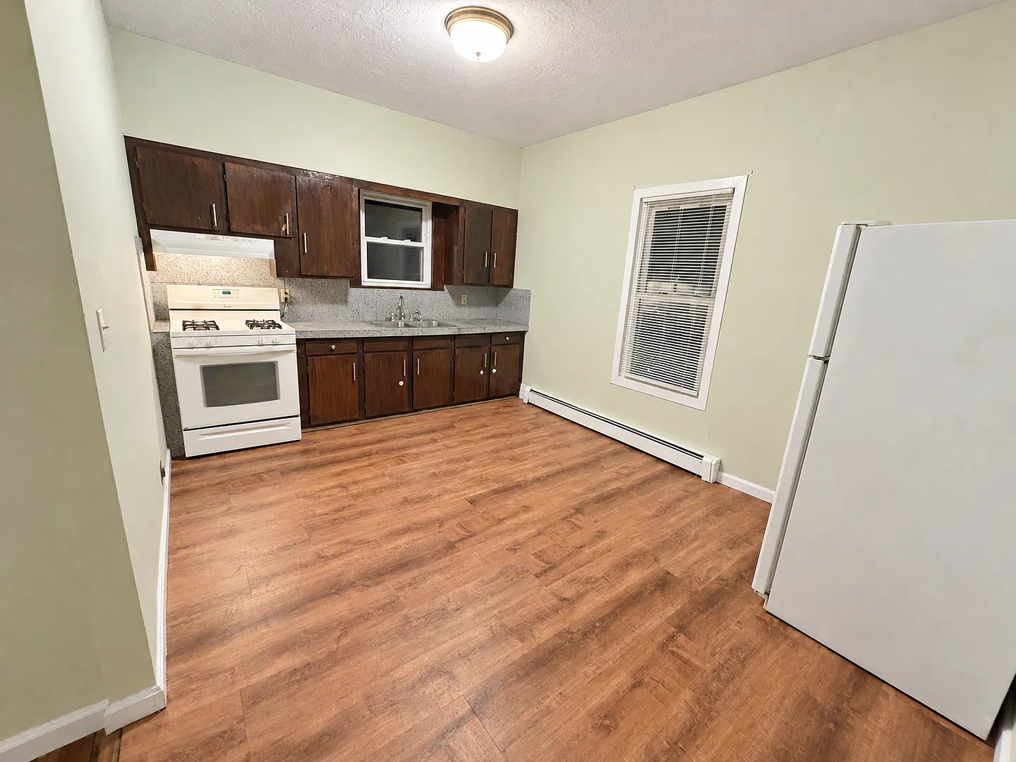 2 bed, 1148 sqft, $1,700 — Photo 4