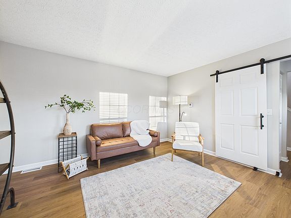 5th image of 796 Village Park Dr