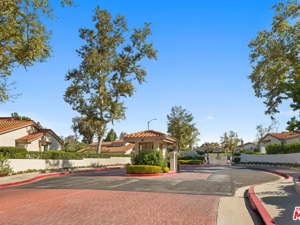 308 Pebble Beach Dr, Thousand Oaks, CA 91320