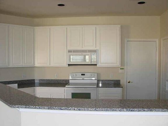 4th image of 2038 Waverly Glend Dr