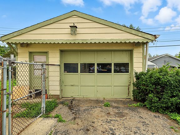 3rd image of 5309 W Hill Dr
