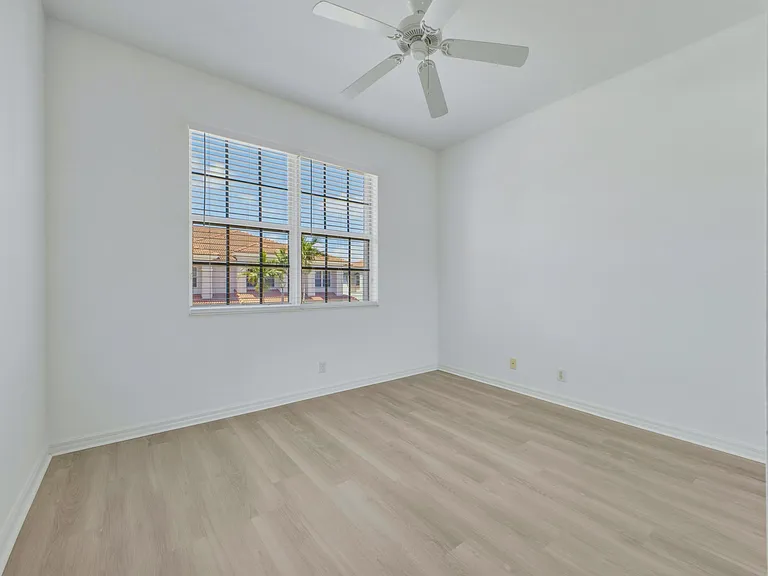 119 Lancaster Rd — Photo 26