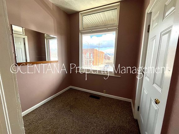 3rd image of 423-425 W Mercury St