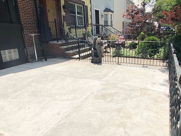 2nd image of 21-47 46th St #1TPL