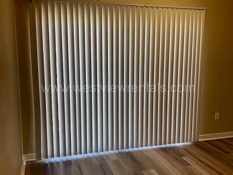 200 E Maple St — Photo 168