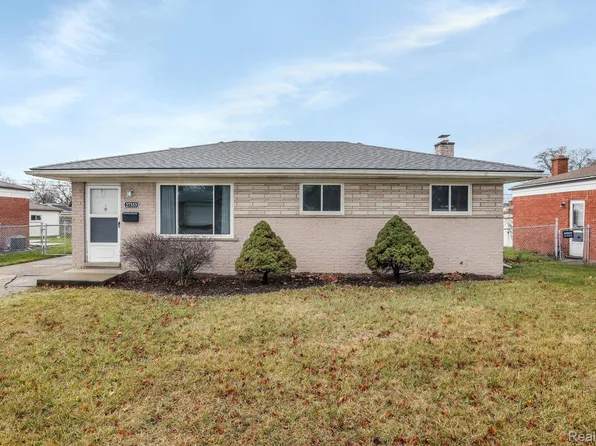 27353 Pleasant Dr, Warren, MI 48088