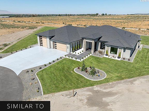 4th image of 225 Riviera Dr