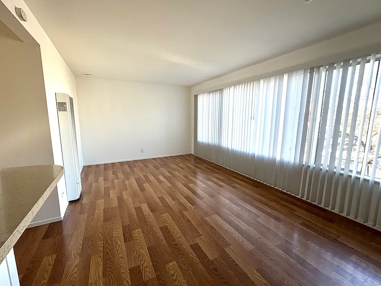 1501 Howard Ave #2 — Photo 1