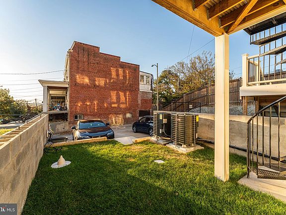 3rd image of 4202 3rd St NW