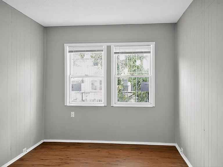 5446 Narcissus Ave — Photo 13