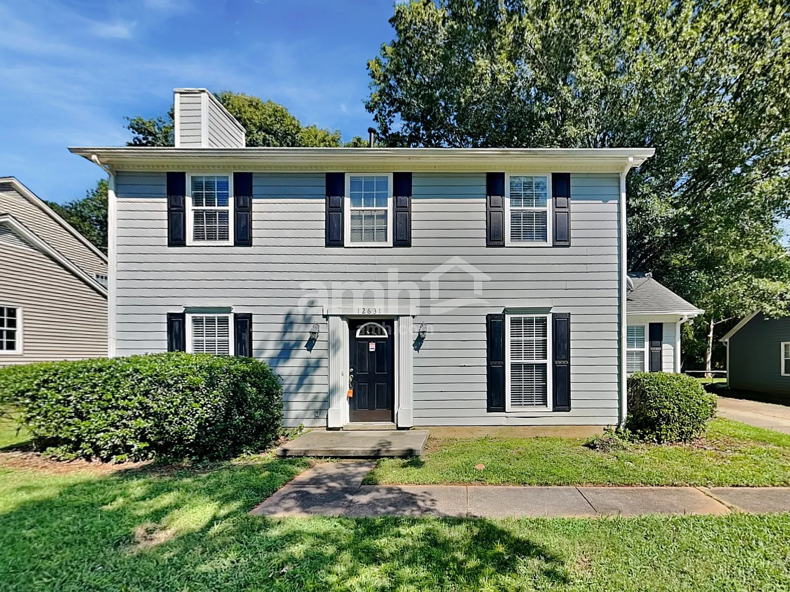 3 bed, 2.5 bath, 1664 sqft, $2,220 — Photo 1