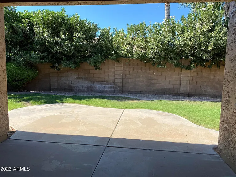 232 W Hawk Way — Photo 15