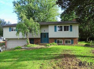 1781 Heather Dr, Temperance, MI 48182