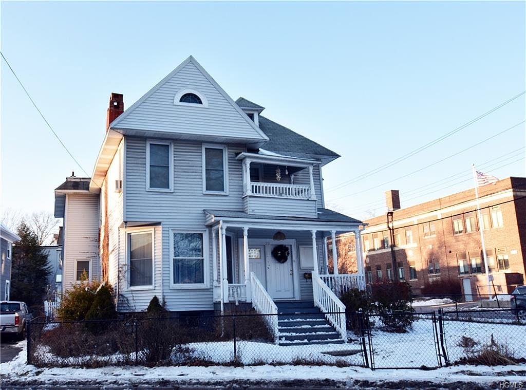 33 Wickham Ave, Middletown, NY 10940 Zillow