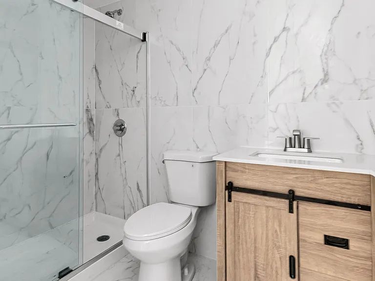 255 W 36th St #1002 — Photo 7