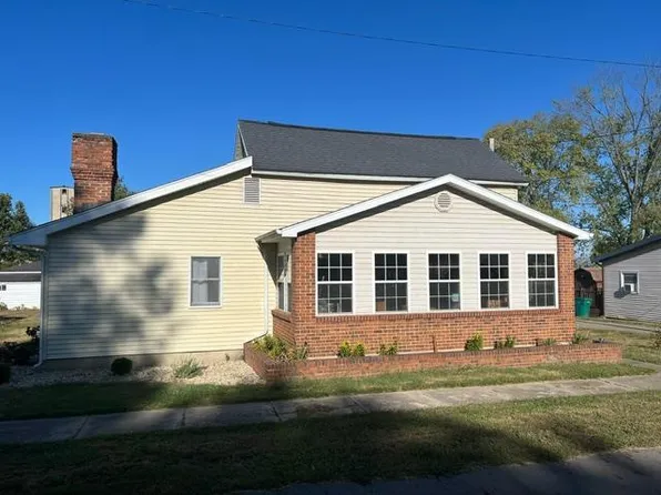 15 Elm St, Kingston, OH 45644