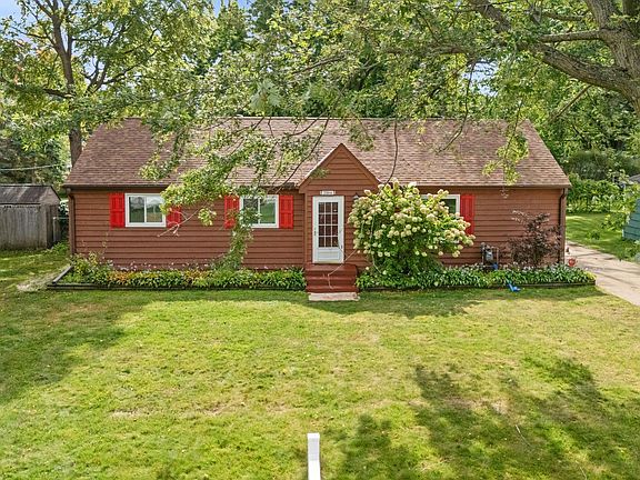 4th image of 2184 Floral Dr
