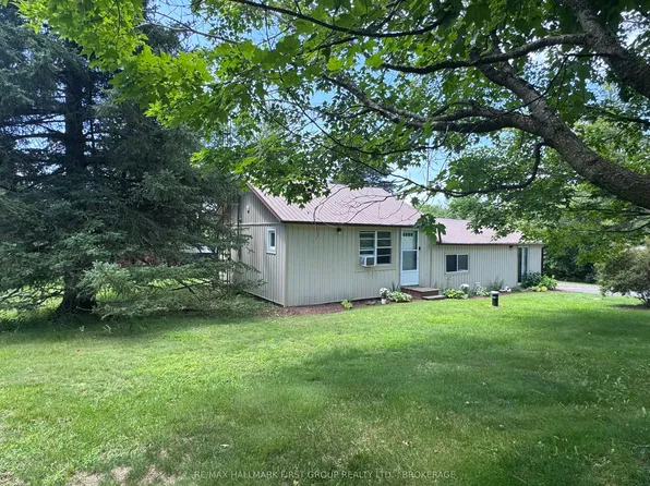 1283 Asselstine Rd, South Frontenac, ON K0H 2L0