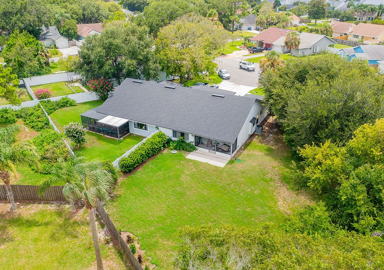 Fully Furnished Ponte Vedra Three Bedroom, Two Bath, with Spacious Backyard — Photo 3