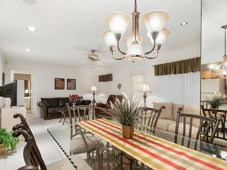 417 Pine Glen Ln #D-2 — Photo 11