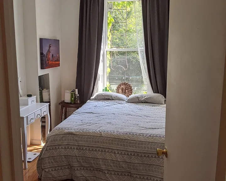 684 De Graw St #1 — Photo 13