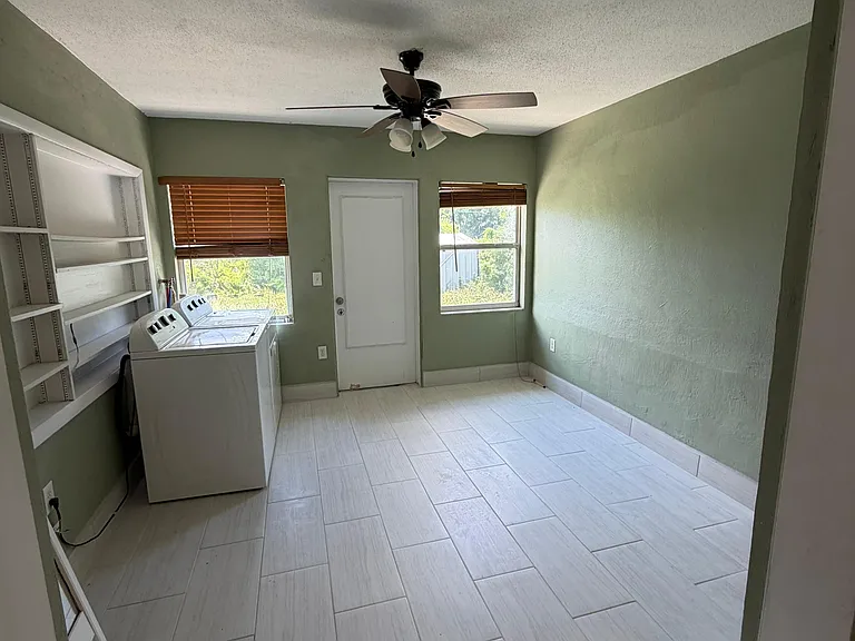 5306 Satel Dr — Photo 9