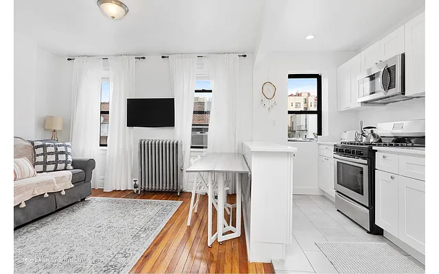 Rented by Douglas Elliman | media 16