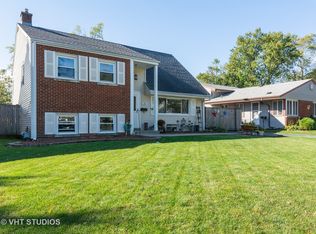 496 Deer Trail Rd, Chicago Heights, IL 60411