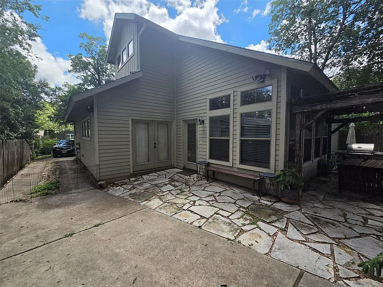 408 W Croslin St — Photo 28