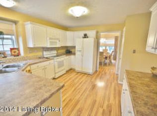 9501 Deer Trail Pl, Louisville, KY 40228