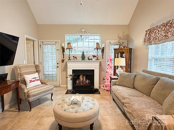 5th image of 8640 Robinson Forest Dr