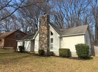 5756 Crievewood Dr, Memphis, TN 38135