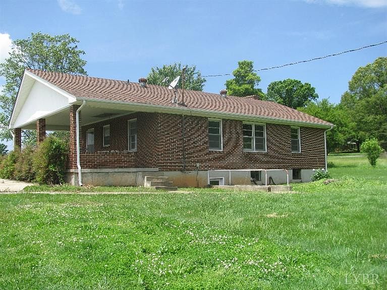2nd image of 1386 Mollies Creek Rd
