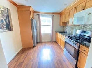 26 Roxbury St FLOOR 2, South Huntington, NY 11746