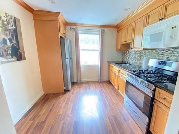 26 Roxbury St FLOOR 2