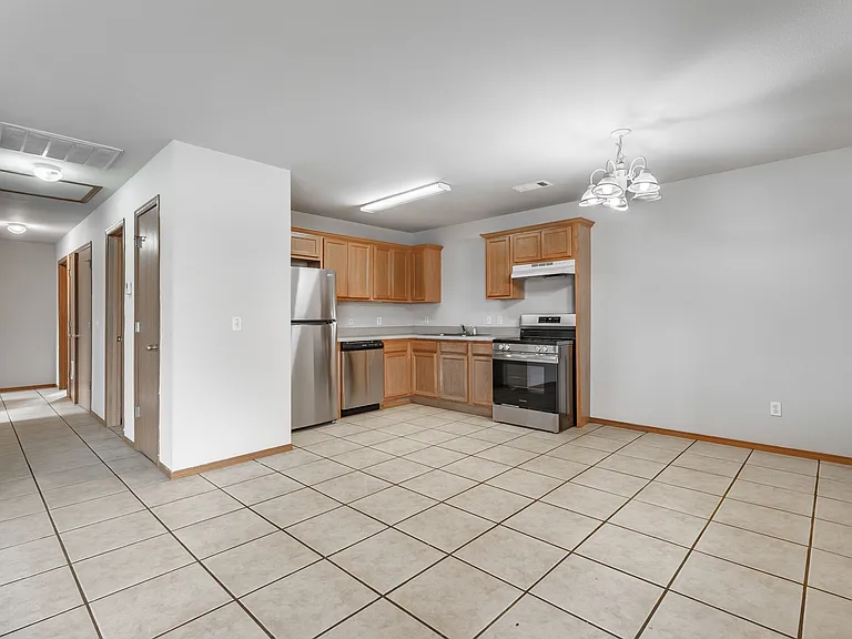 417 E Southern Trace Dr — Photo 3