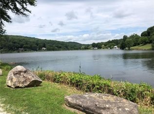 42 Rockwood Rd, Kent Lakes, NY 10512