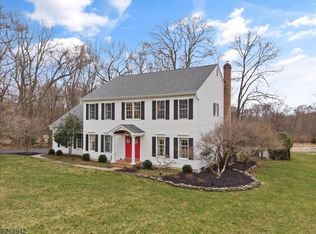 6 Woods Edge Rd, Milford, NJ 08848