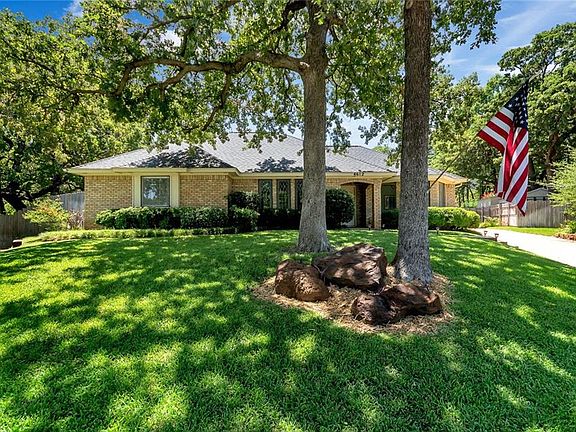 2nd image of 4612 Windy Hills Ct