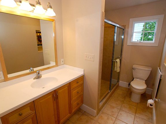 1st Floor Full Bath